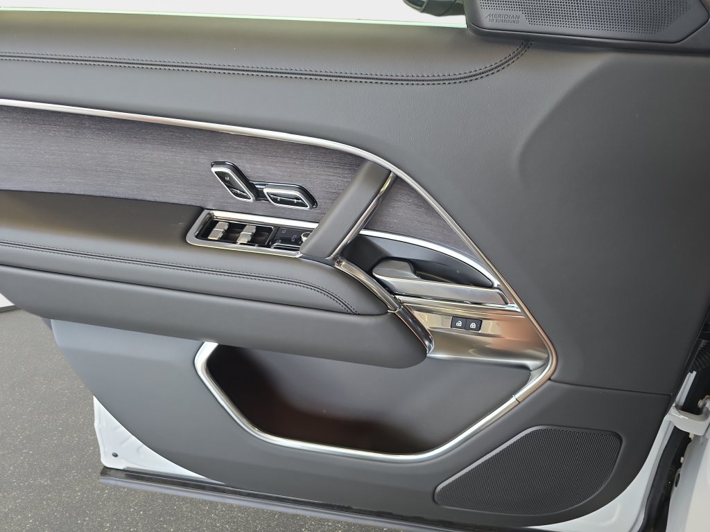 New 2026 Land Rover Range Rover SE AWD/4WD image 19