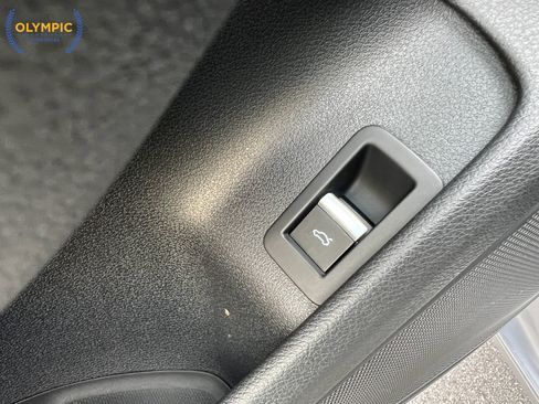 Used 2017 Audi A4 2.0T Premium w/ Audi MMI Navigation Plus image 37