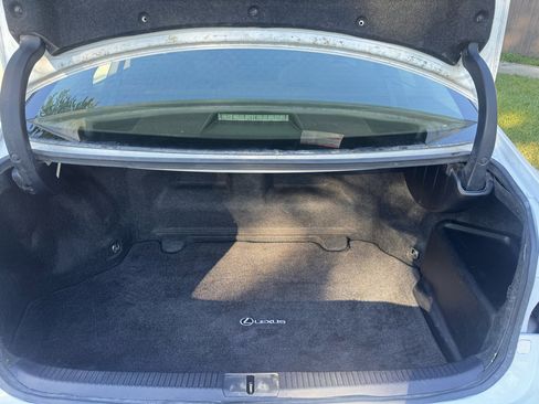 Used 2018 Lexus ES 300h image 7