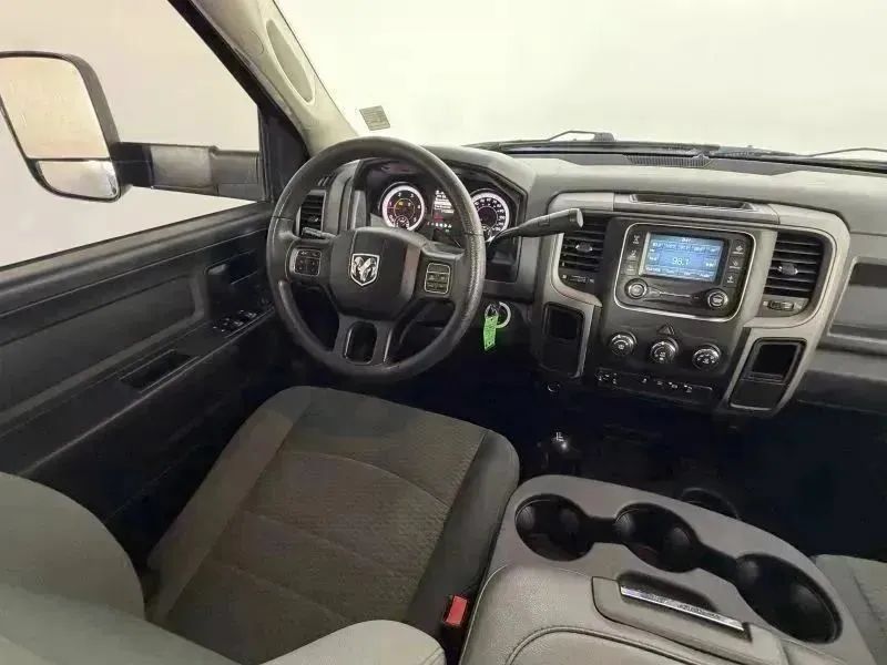 Used 2018 RAM 3500 Tradesman w/ Chrome Appearance Group AWD/4WD image 19