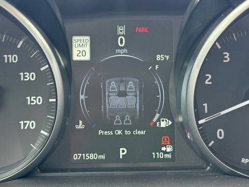 Used 2017 Land Rover Range Rover Sport HSE AWD/4WD image 16