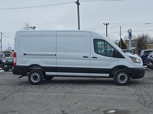 New 2026 Ford Transit 250 148 Medium Roof RWD image 8