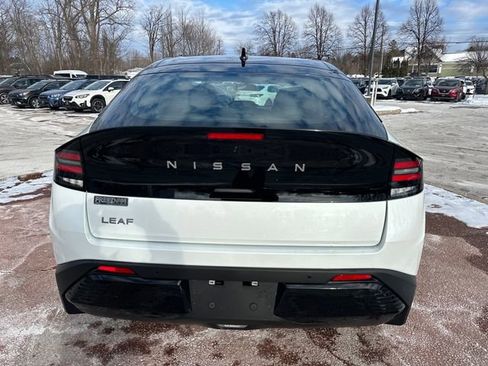 New 2026 Nissan Leaf SV+ w/ Floor Mat Package (SV+) image 2