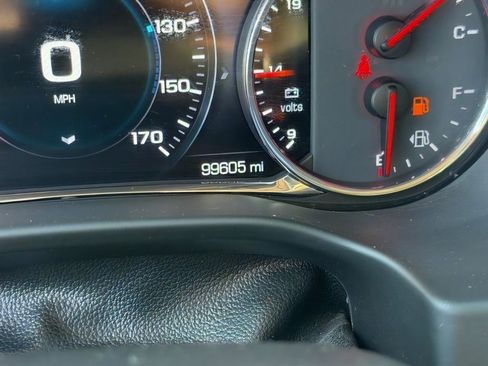 Used 2017 GMC Acadia Denali w/ Technology Package FWD image 26