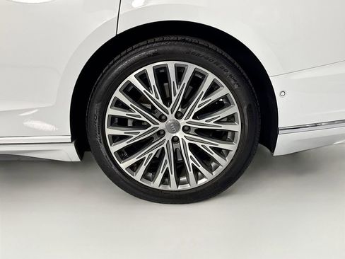 Used 2019 Audi A8 L 3.0T image 32