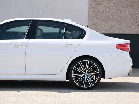 Used 2018 BMW 540i image 8