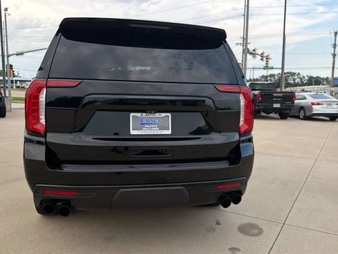 Used 2021 GMC Yukon Denali w/ Denali Premium Package AWD/4WD image 14