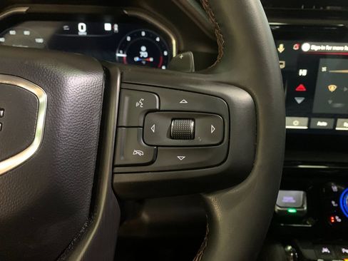 Used 2023 GMC Sierra 1500 AT4 w/ Technology Package image 30