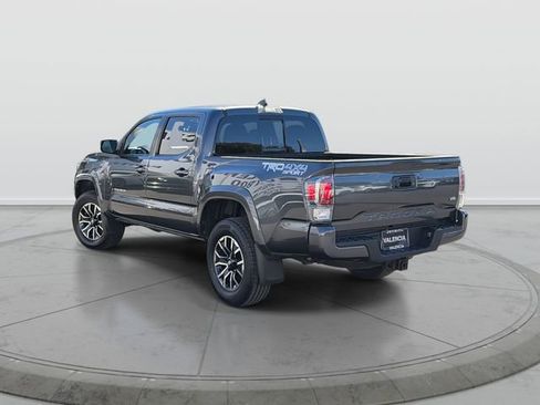 Used 2022 Toyota Tacoma TRD Sport image 5