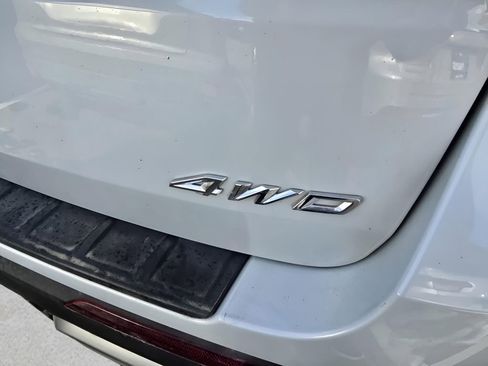 Used 2025 Ford Explorer Platinum w/ LUX Leather Package image 9