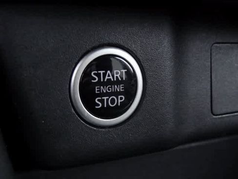 Used 2023 Nissan Rogue SV image 26