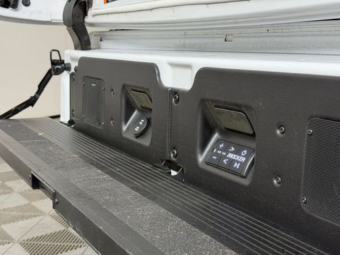 Used 2024 GMC Sierra 1500 AT4X image 38