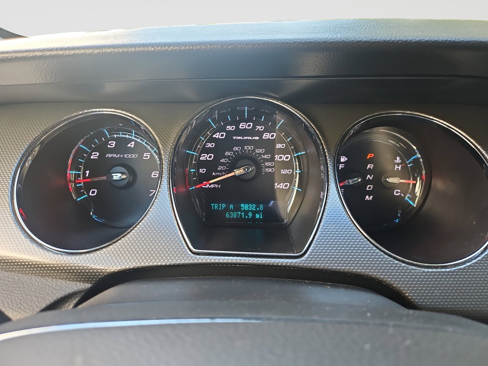 Used 2011 Ford Taurus SEL FWD image 24