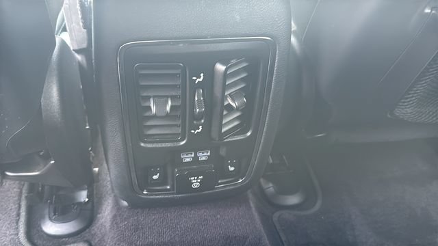 Used 2017 Jeep Grand Cherokee Limited AWD/4WD image 26