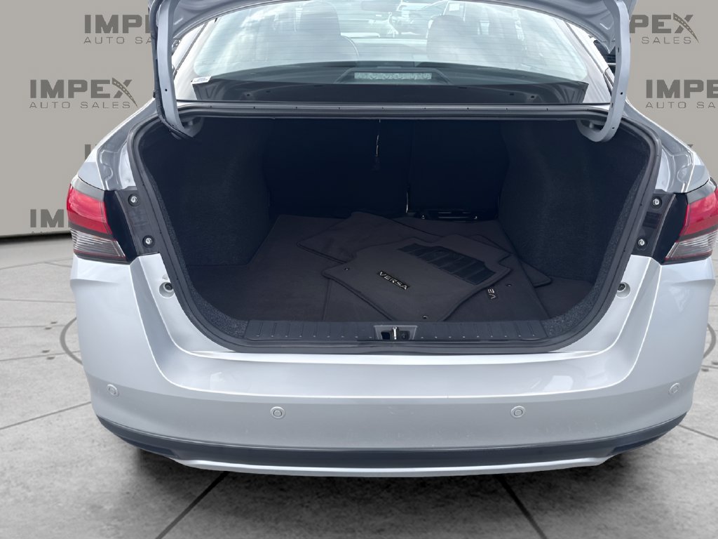 Used 2025 Nissan Versa SV FWD image 24