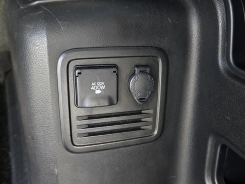 Used 2018 Toyota 4Runner SR5 RWD image 19