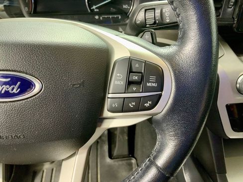 Used 2021 Ford Explorer XLT w/ Class III Trailer Tow Package AWD/4WD image 17