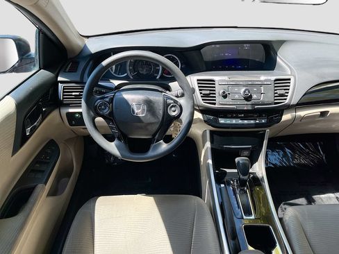 Used 2017 Honda Accord LX image 20
