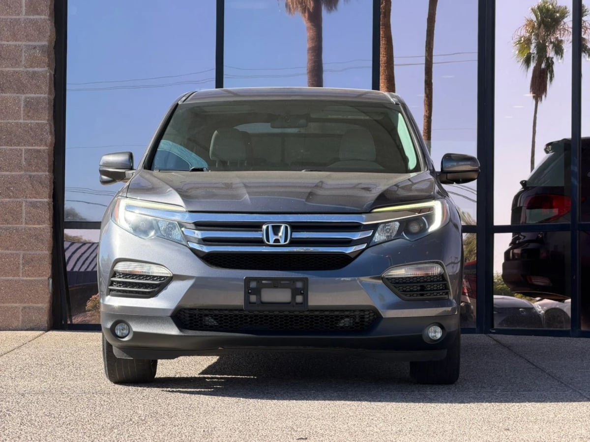 Used 2017 Honda Pilot EX image 25