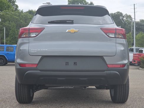 New 2026 Chevrolet TrailBlazer LS w/ LS Convenience Package AWD/4WD image 17