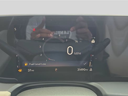 Used 2024 Buick Encore GX Avenir w/ Avenir Convenience Package AWD/4WD image 10