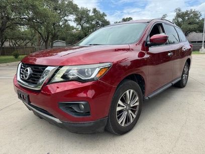 Used 2018 Nissan Pathfinder SV