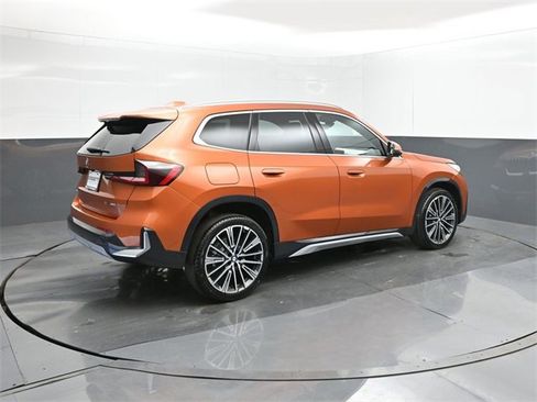 New 2025 BMW X1 xDrive28i w/ Technology Package image 15