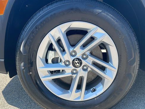 Used 2025 Hyundai Tucson SE AWD/4WD image 13