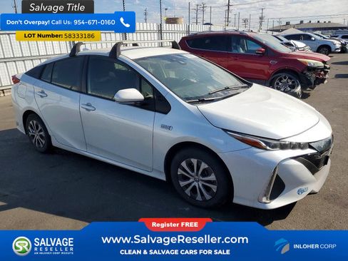 Used 2022 Toyota Prius Prime XLE FWD image 5