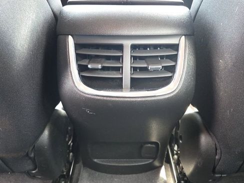 Used 2023 Chevrolet Malibu LT FWD image 16