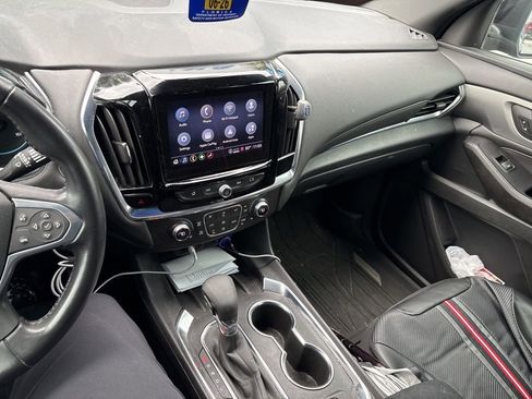 Used 2022 Chevrolet Traverse LT FWD image 18