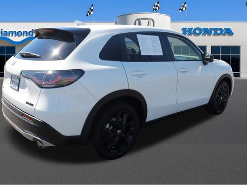 Used 2024 Honda HR-V Sport image 6
