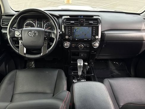 Used 2024 Toyota 4Runner TRD Off-Road Premium image 19