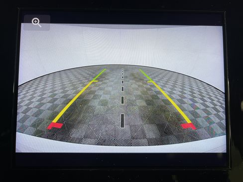 Used 2023 Jeep Grand Cherokee Laredo w/ Luxury Tech Group I image 23