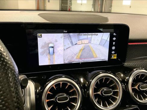 Used 2022 Mercedes-Benz GLB 35 AMG 4MATIC image 14