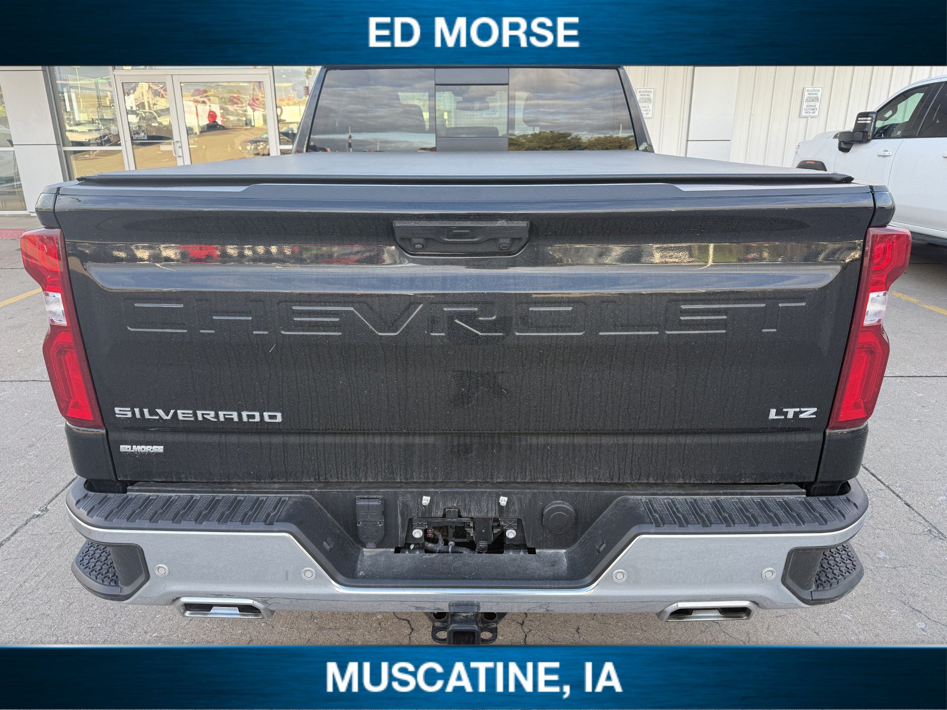 Used 2022 Chevrolet Silverado 1500 LTZ w/ LTZ Premium Package AWD/4WD image 4
