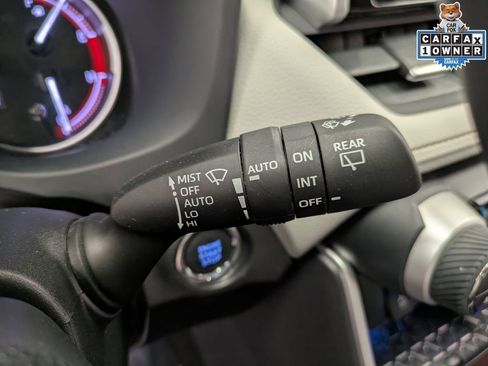 Used 2020 Toyota RAV4 Limited image 20