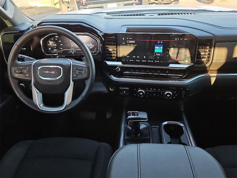 Used 2025 GMC Sierra 1500 Elevation w/ Preferred Package image 19