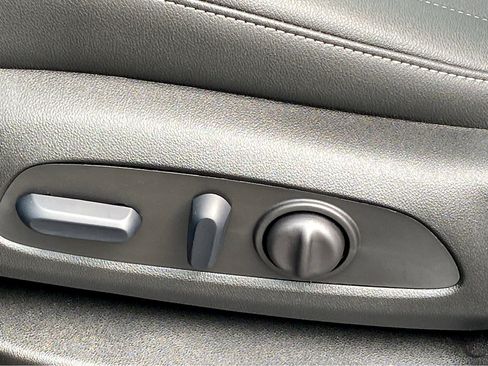 New 2024 Chevrolet Blazer LT w/ Sound & Technology Package image 10