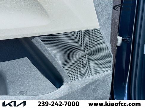 New 2026 Kia Sorento S image 22