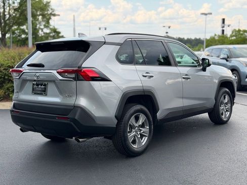 Used 2024 Toyota RAV4 XLE FWD image 7