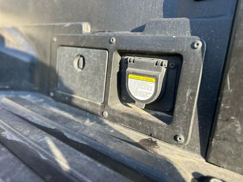 Used 2022 Toyota Tacoma Limited image 16