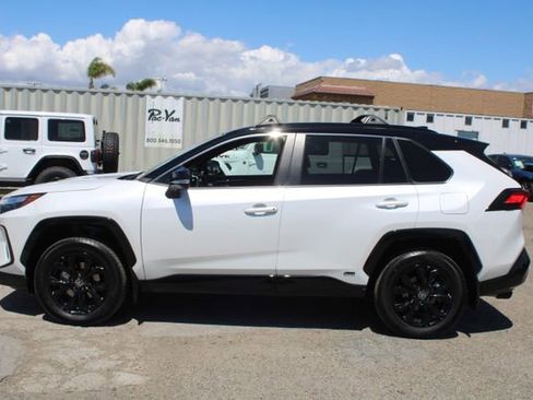 Used 2023 Toyota RAV4 XSE AWD/4WD image 7