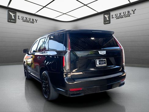 Used 2022 Cadillac Escalade Sport Platinum w/ LPO, ONYX Package AWD/4WD image 6
