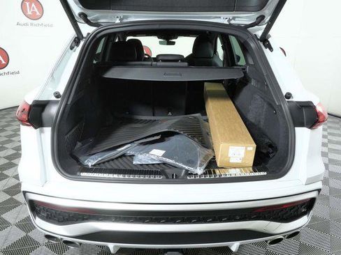 New 2025 Audi SQ5 Premium Plus image 11