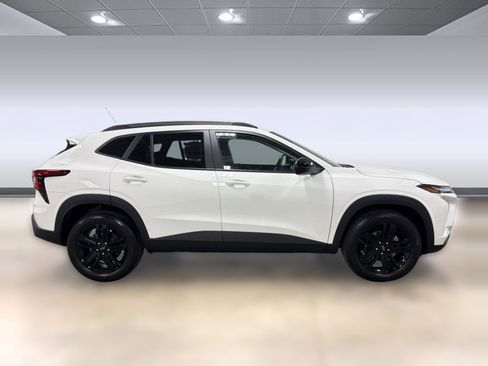 Used 2025 Chevrolet Trax ACTIV w/ Driver Confidence Package image 7