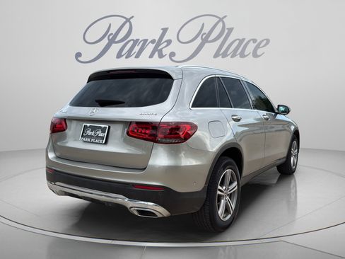 Used 2022 Mercedes-Benz GLC 300 4MATIC image 5