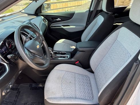 Used 2023 Chevrolet Equinox LS w/ LS Convenience Package FWD image 20