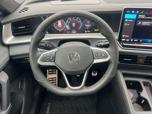 New 2026 Volkswagen Tiguan SE R-Line image 14