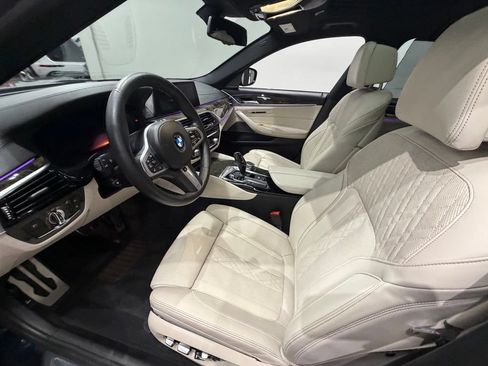 Used 2019 BMW 540i xDrive w/ M Sport Package AWD/4WD image 25